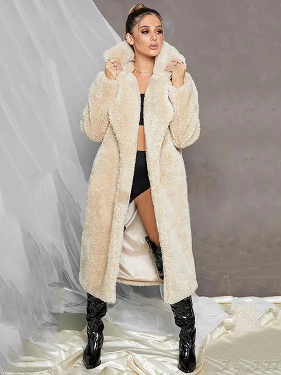 Women's Long Plush Faux Fur Winter Coat - Eco-Friendly Fur Coat